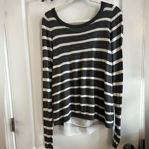 EXPRESS sweater‎ /split back women’s Medium striped